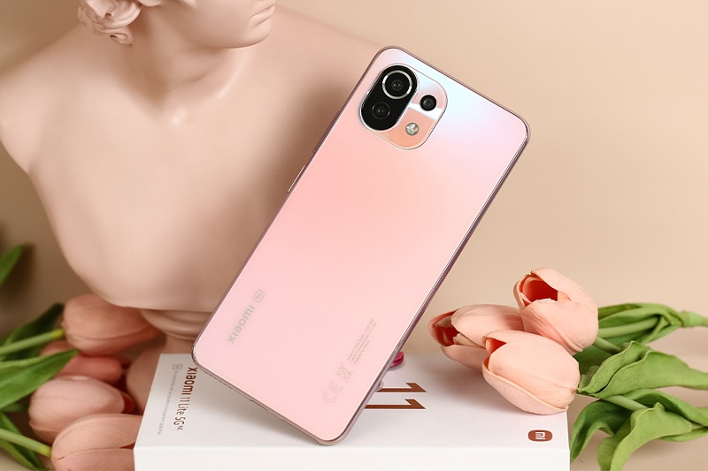 Xiaomi 11 Lite 5G NE phù hợp cho người thích sự mỏng nhẹ